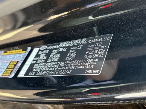 Used 2025 Hyundai Santa Fe Limited AWD/4WD image 13