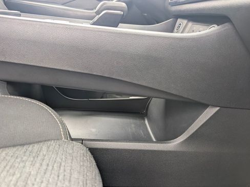 Used 2023 Nissan Rogue SV AWD/4WD image 29