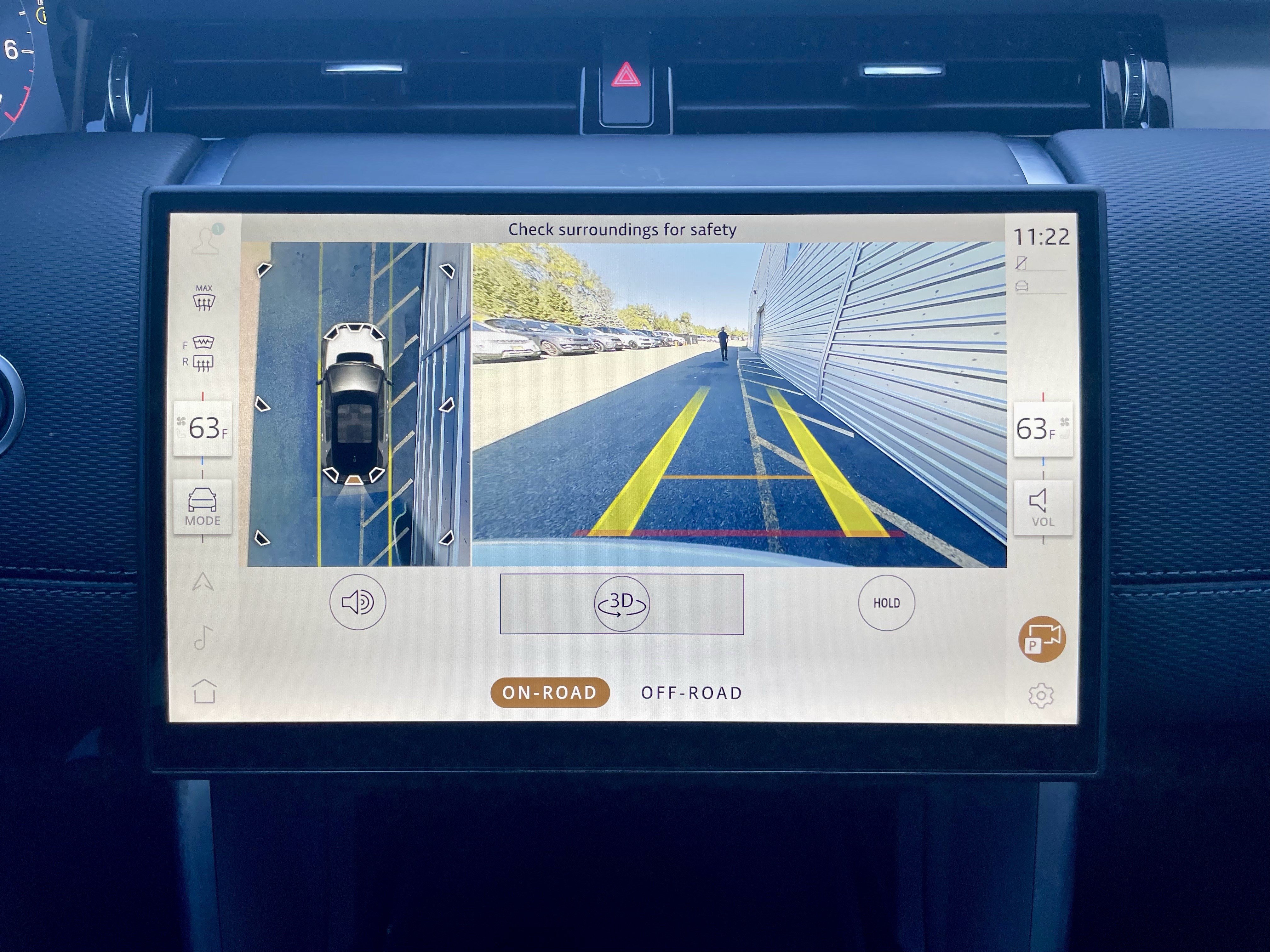 Certified 2025 Land Rover Discovery Sport Dynamic SE AWD/4WD image 28