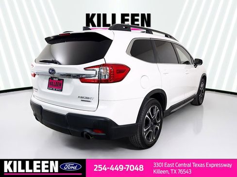 Used 2023 Subaru Ascent Limited image 8