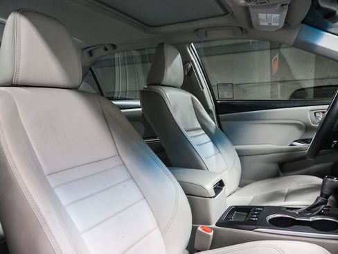 Certified 2017 Toyota Camry XLE w/ Moonroof Package FWD image 20