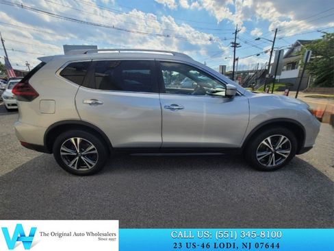 Used 2019 Nissan Rogue SV w/ Premium Package AWD/4WD image 7