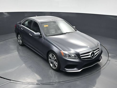 Used 2014 Mercedes-Benz E 350 Sedan image 37