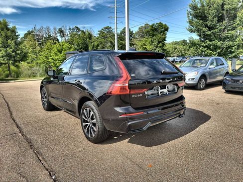 Used 2025 Volvo XC60 B5 Plus w/ Climate Package AWD/4WD image 6