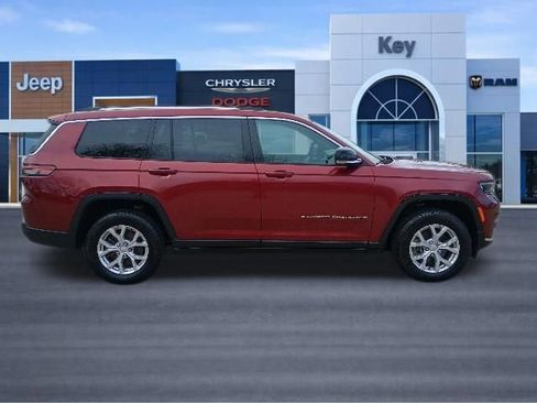 Used 2023 Jeep Grand Cherokee L Limited w/ Luxury Tech Group II AWD/4WD image 7