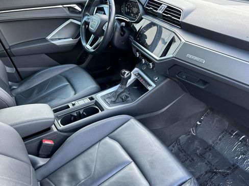 Used 2024 Audi Q3 2.0T Premium image 14