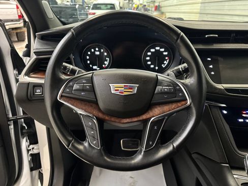 Used 2022 Cadillac XT5 Sportv w/ Technology Package AWD/4WD image 12
