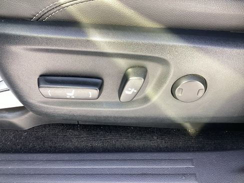 Used 2024 Toyota 4Runner SR5 Premium image 16