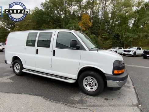 Certified 2024 GMC Savana 2500 w/ Driver Convenience Package image 3