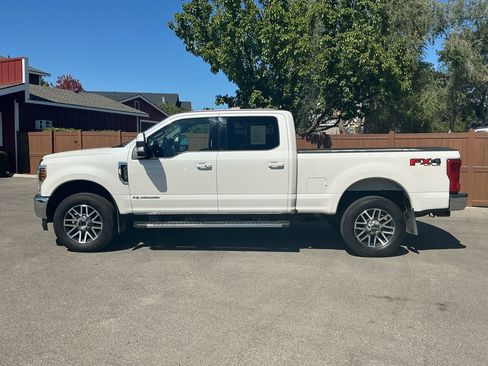 Used 2019 Ford F350 Lariat w/ Lariat Ultimate Package AWD/4WD image 8
