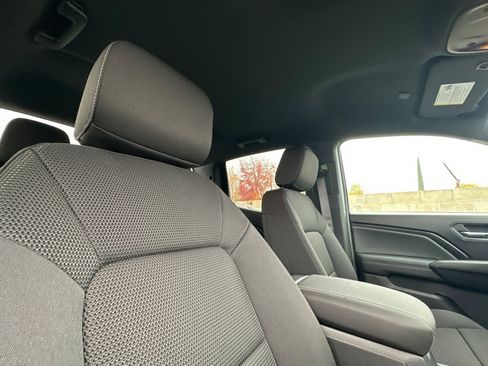 New 2026 GMC Canyon Elevation image 15