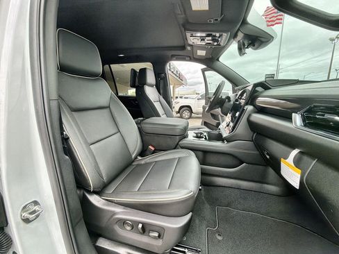 New 2026 GMC Yukon XL Elevation w/ Elevation Premium Package RWD image 34
