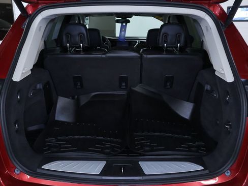 Used 2019 Buick Envision Essence image 17