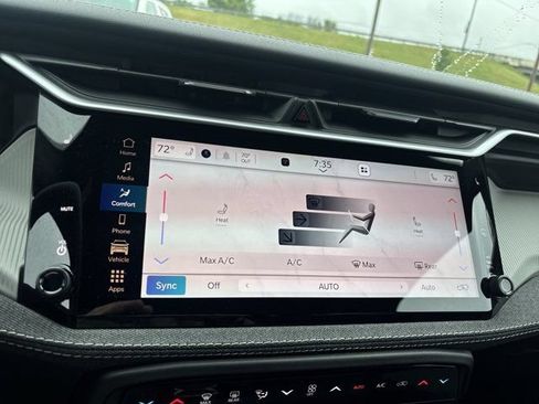 New 2026 Jeep Cherokee Laredo AWD/4WD image 27