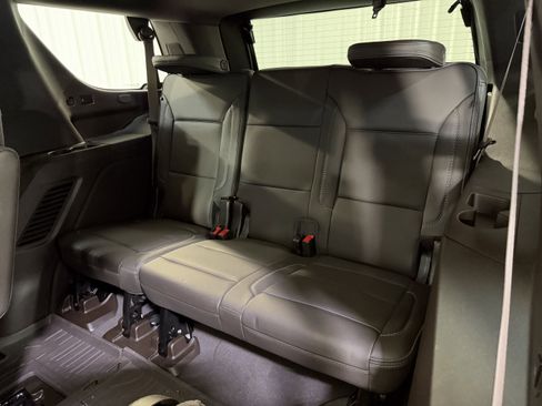Used 2023 GMC Yukon Denali image 13