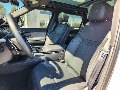 Certified 2025 Land Rover Range Rover Sport Dynamic SE image 10