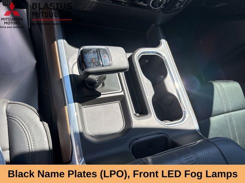 Used 2023 Chevrolet Silverado 1500 High Country w/ LPO, Dark Essentials Package AWD/4WD image 31