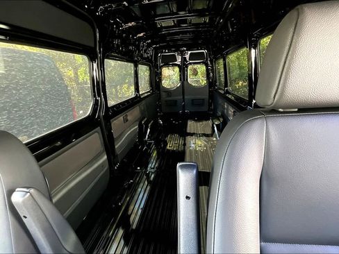 New 2024 Mercedes-Benz Sprinter 3500 image 9