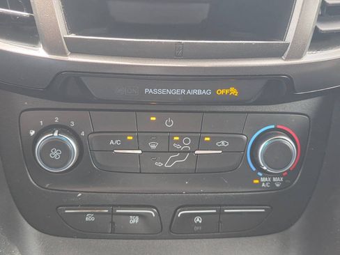 Used 2020 Ford Transit Connect XL FWD image 12