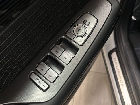 Used 2025 Hyundai Palisade Calligraphy AWD/4WD image 21