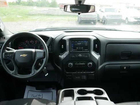 Used 2022 Chevrolet Silverado 2500 Custom w/ Custom Convenience Package AWD/4WD image 4