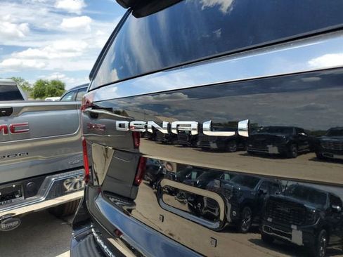 New 2026 GMC Yukon Denali w/ Sun & Power Step Package RWD image 9