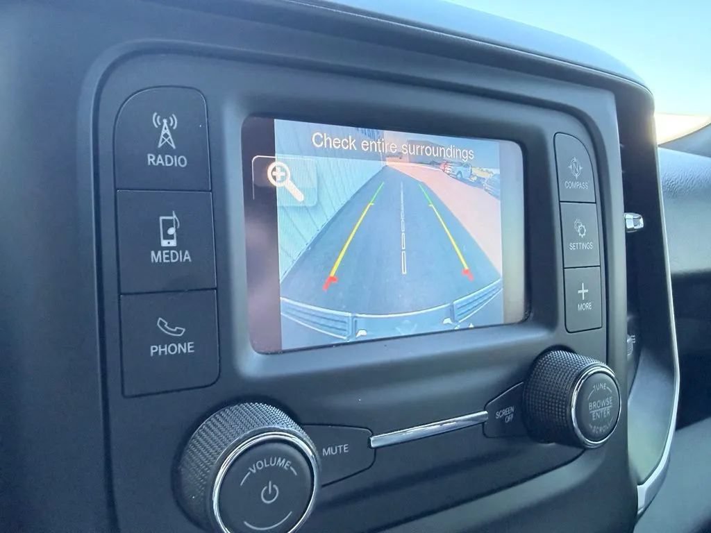 Used 2022 RAM 1500 Big Horn AWD/4WD image 18