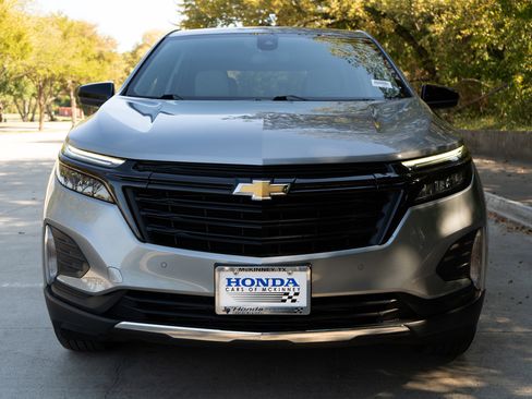 Used 2024 Chevrolet Equinox LT image 3