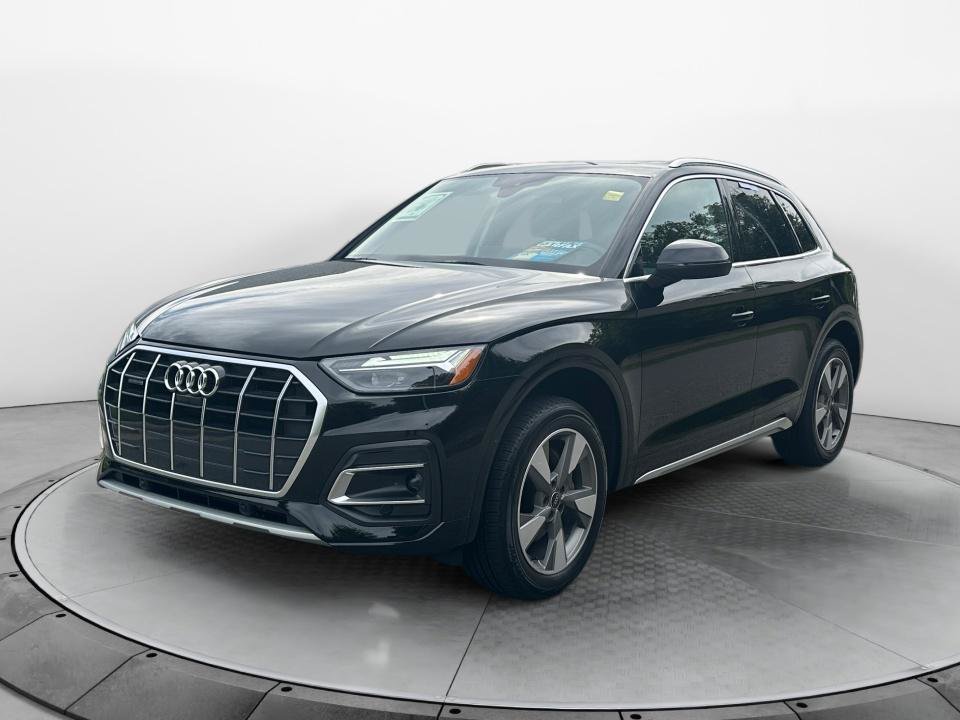 Used 2023 Audi Q5 2.0T Premium Plus w/ Premium Plus Package AWD/4WD image 3