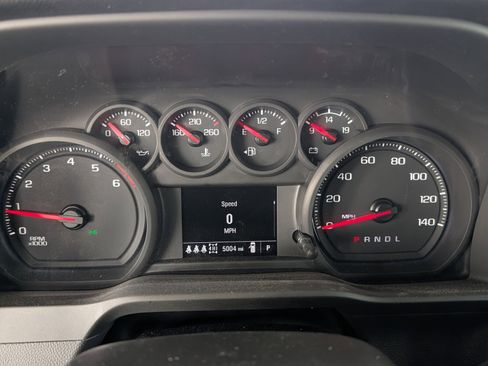 Used 2025 Chevrolet Silverado 2500 Custom w/ Custom Value Package image 16