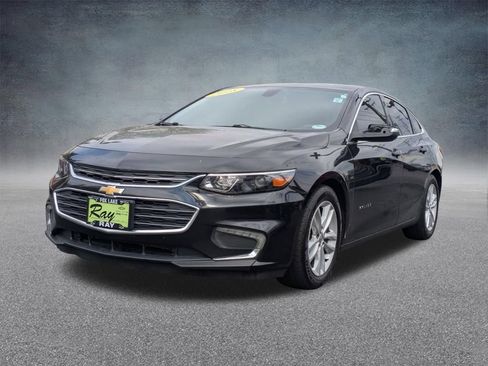 Used 2018 Chevrolet Malibu LT FWD image 7