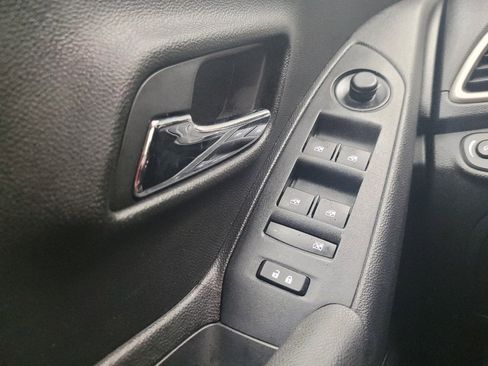 Used 2019 Chevrolet Trax LS w/ Tint and Cruise Package FWD image 27