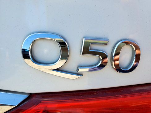 Used 2015 INFINITI Q50 Premium w/ Navigation Package RWD image 14