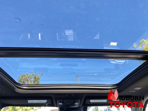 New 2026 Toyota Sequoia Platinum AWD/4WD image 31