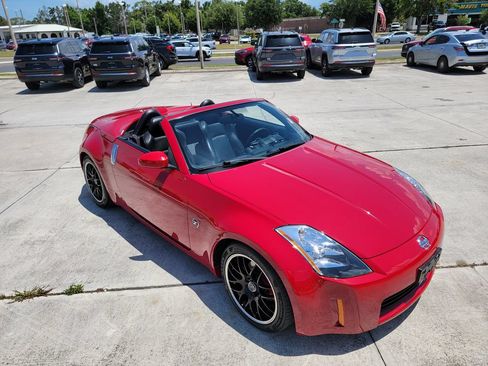 Used 2005 Nissan 350Z Touring RWD image 16