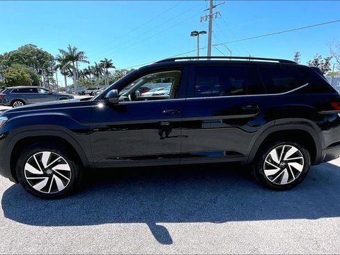 Certified 2026 Volkswagen Atlas SE AWD/4WD image 8