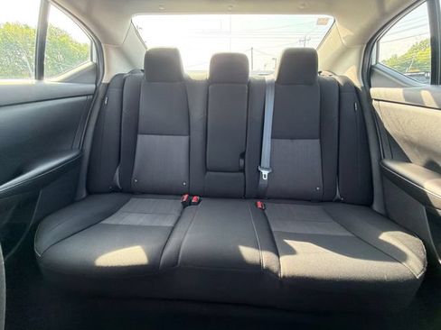 Used 2022 Nissan Sentra SV FWD image 16