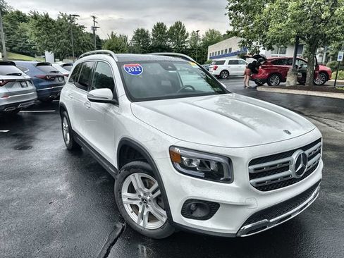 Used 2022 Mercedes-Benz GLB 250 4MATIC image 11