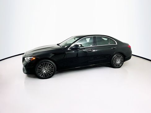 Used 2025 Mercedes-Benz C 300 Sedan image 4