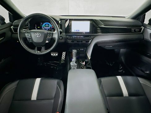 Certified 2025 Toyota Camry SE FWD image 27