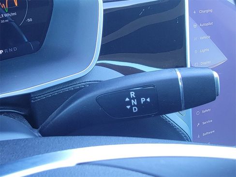 Used 2015 Tesla Model S image 28