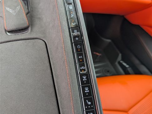 Used 2025 Chevrolet Corvette E-Ray w/ Stealth Interior Trim Package AWD/4WD image 34