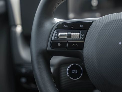 New 2025 Hyundai Ioniq 5 XRT image 31