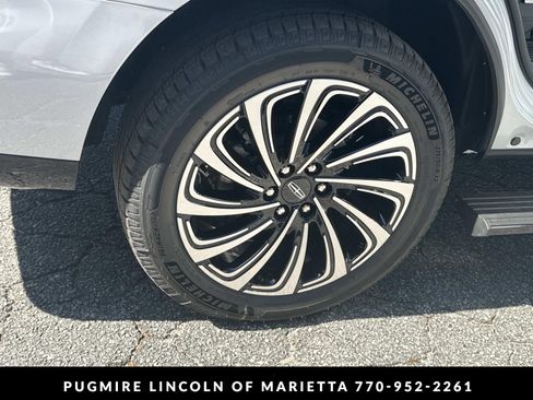 New 2026 Lincoln Navigator Black Label AWD/4WD image 33