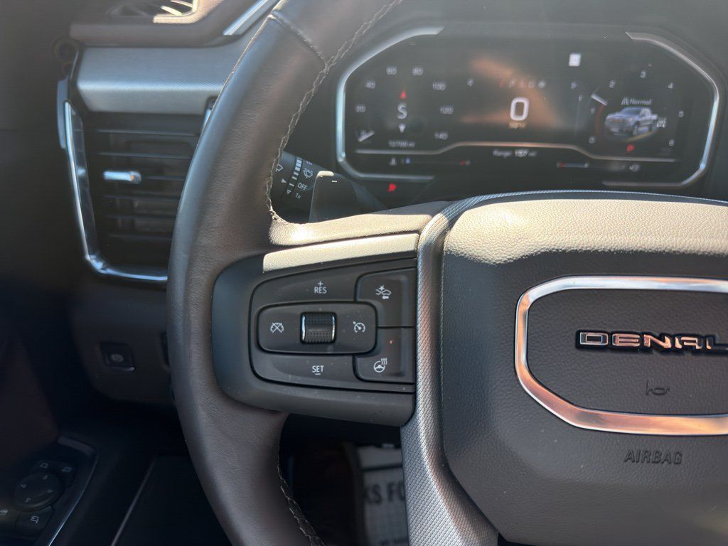 Used 2023 GMC Sierra 1500 Denali w/ Denali Reserve Package AWD/4WD image 21