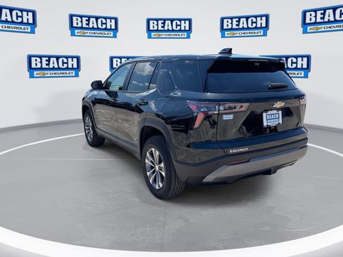 New 2026 Chevrolet Equinox LT w/ Convenience Package II FWD image 6