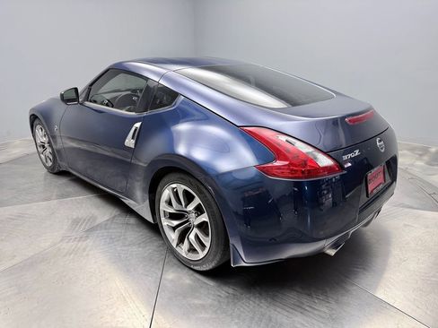 Used 2014 Nissan 370Z Coupe RWD image 7