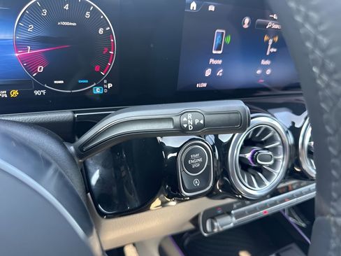 Used 2025 Mercedes-Benz GLA 250 image 18