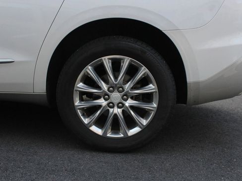 Used 2018 Buick Enclave Premium w/ Experience Buick Package AWD/4WD image 10