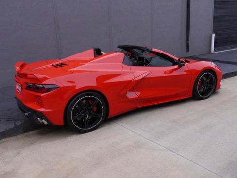 Used 2021 Chevrolet Corvette Stingray Preferred Conv w/ Z51 Performance Package RWD image 21